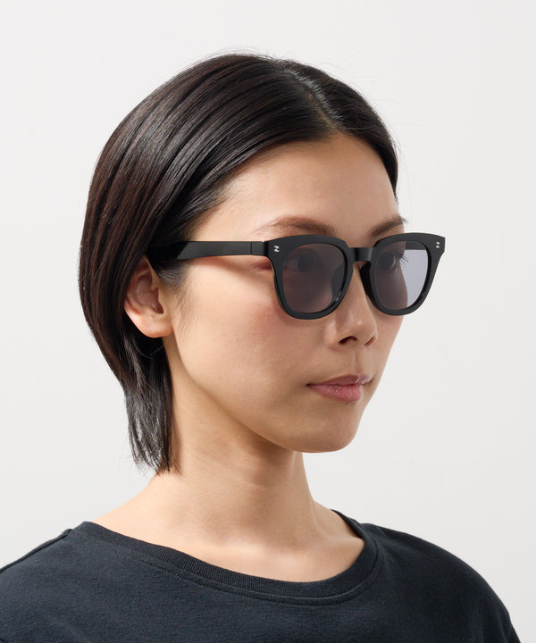 Trunk black