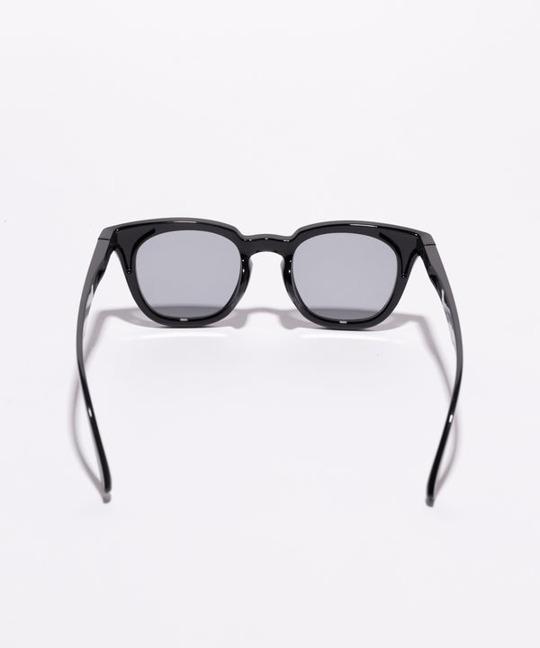 Trunk black