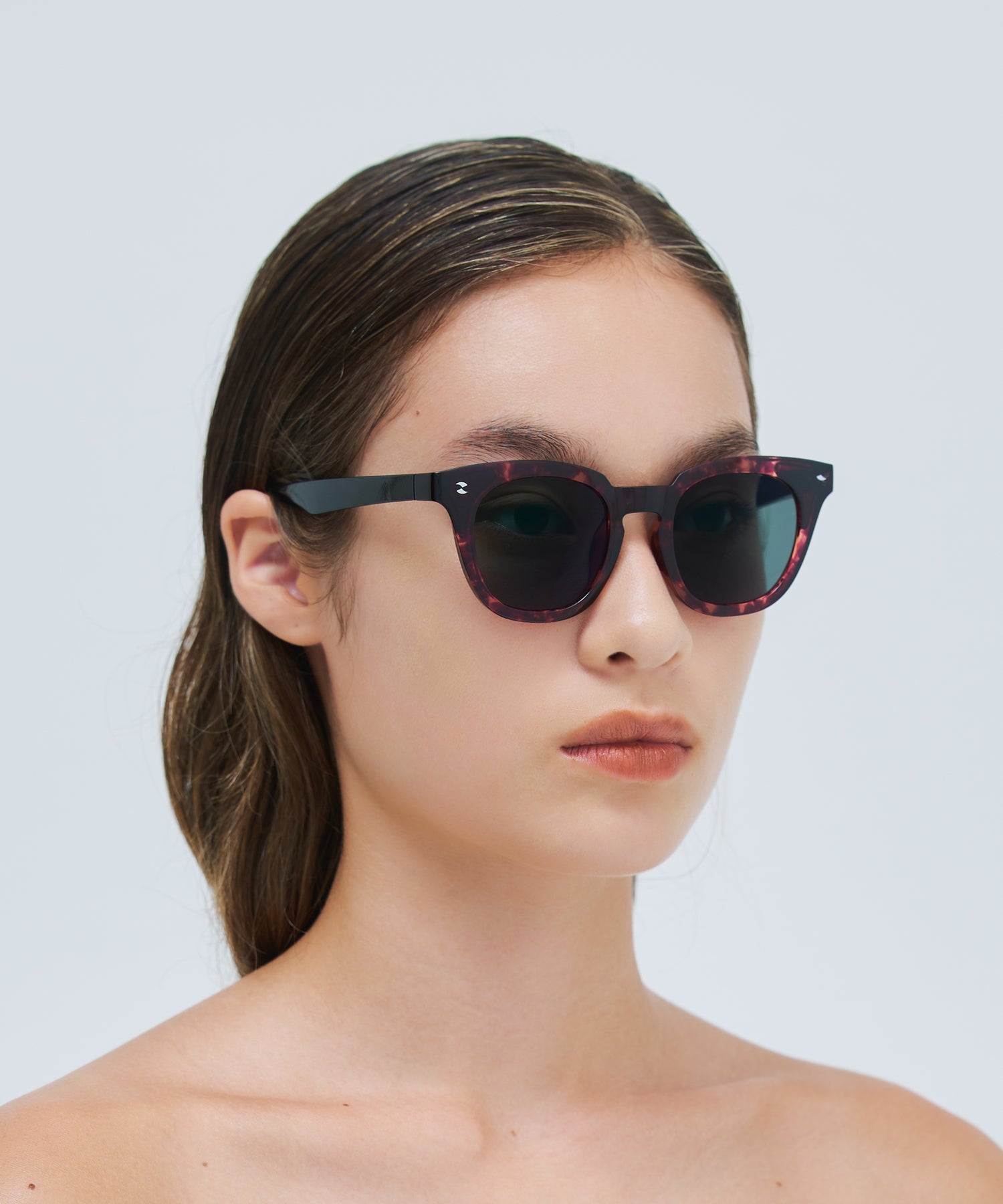 Trunk amber × black