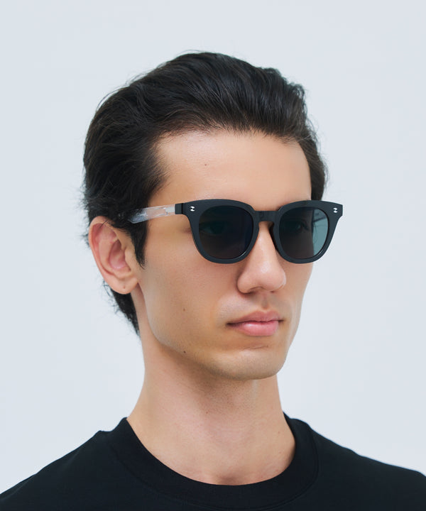Trunk black × clear