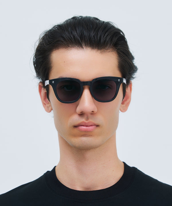 Trunk black × clear