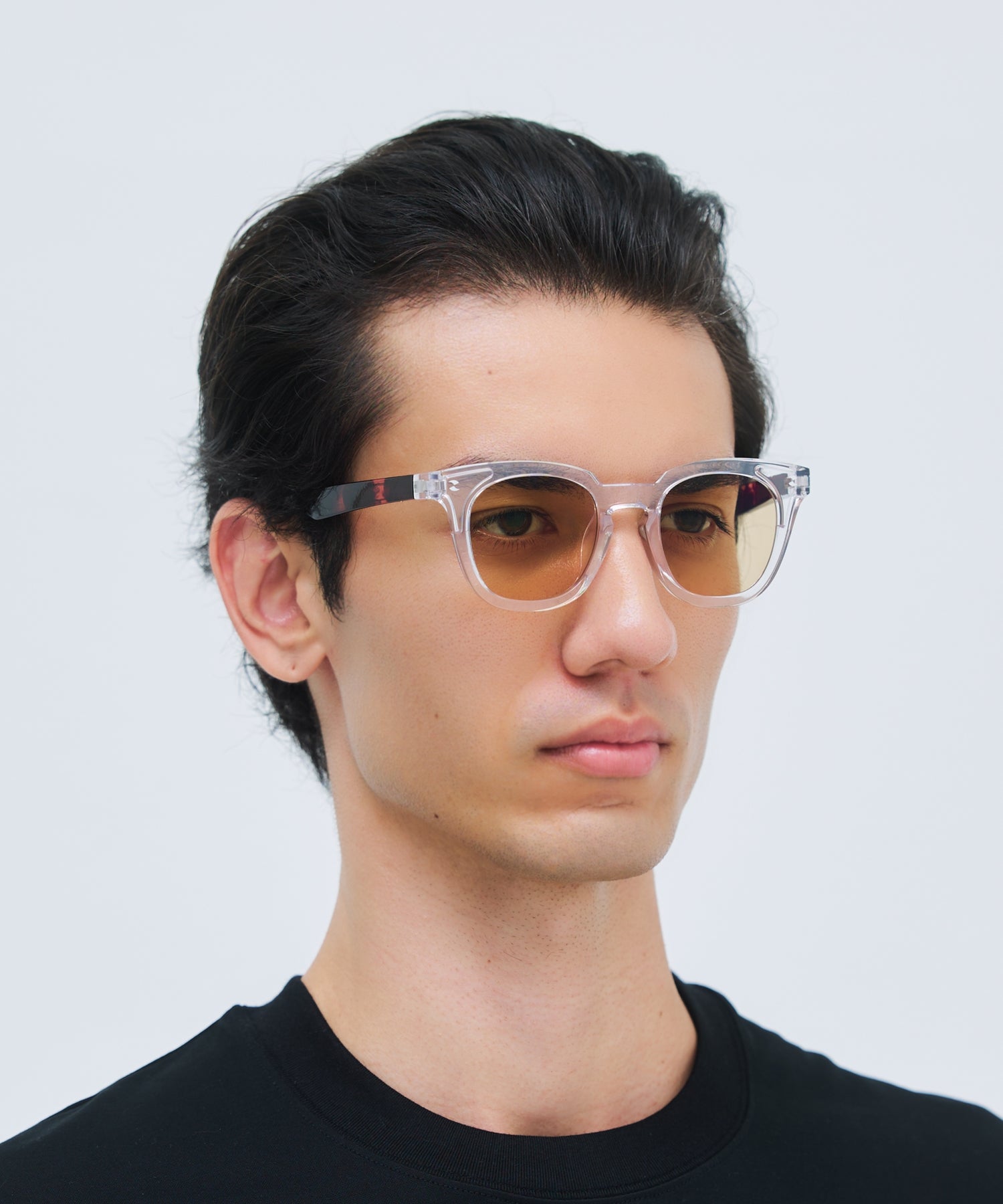 Trunk clear × amber