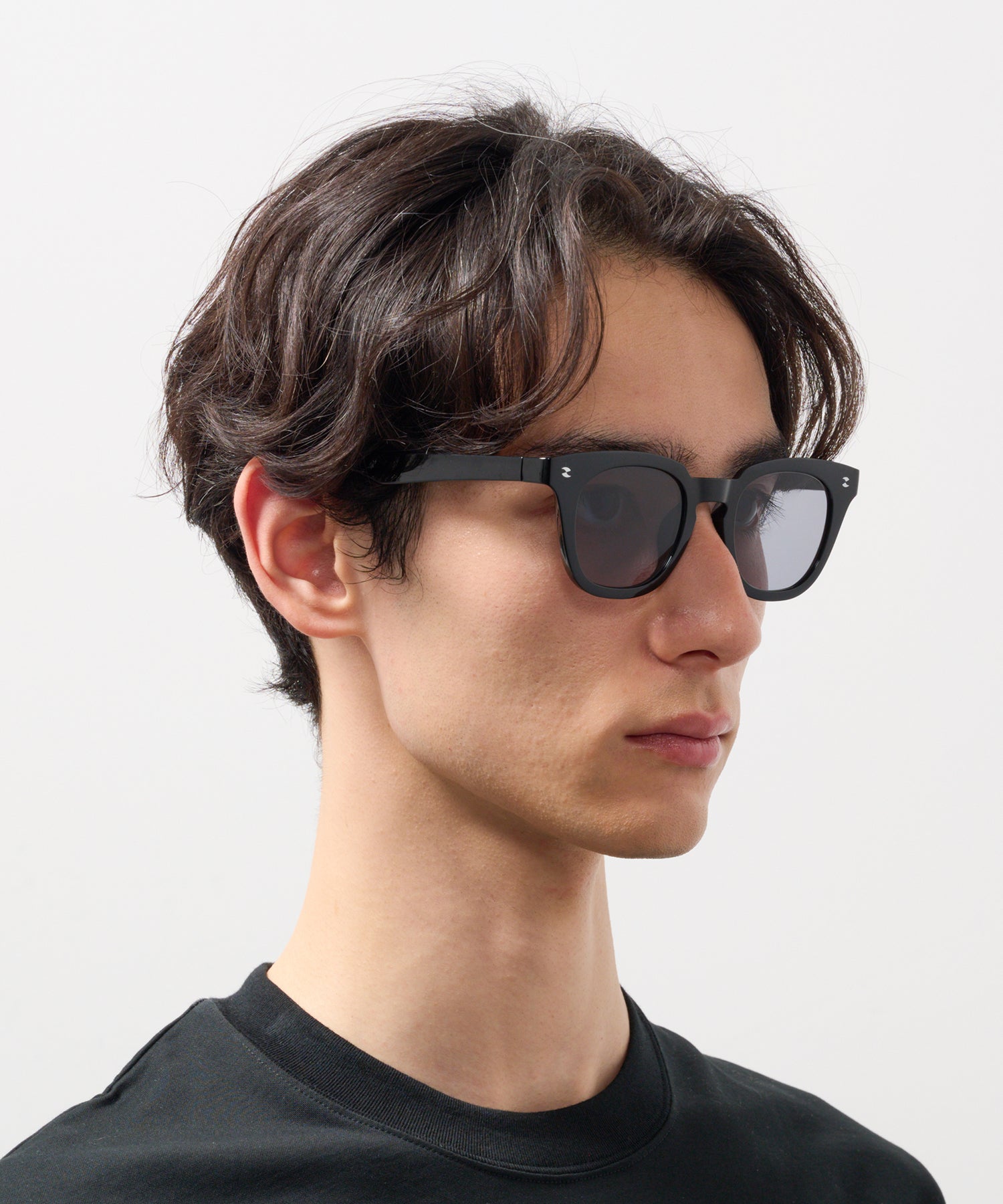 jugaad XX ブラックフレーム メガネ　Trunk 調光 Trunk black