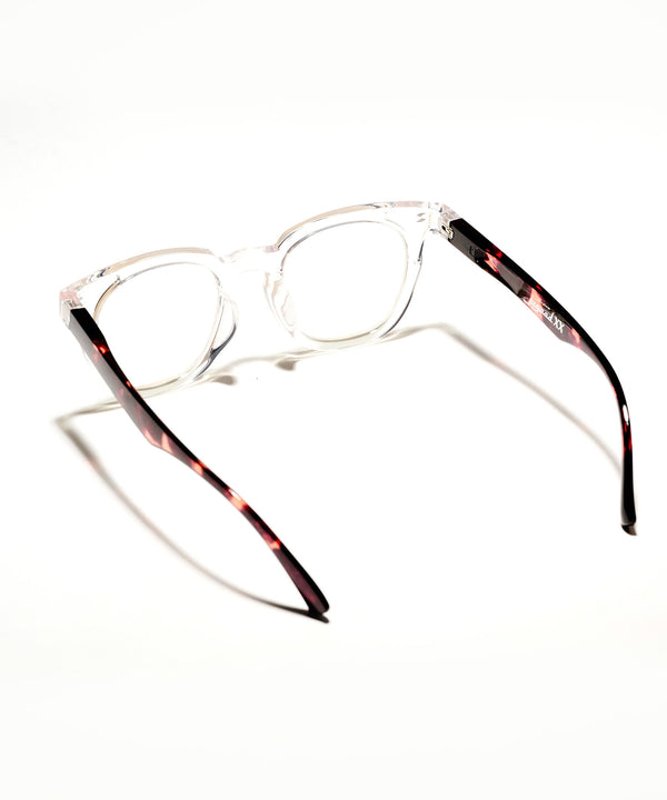 Trunk clear × amber